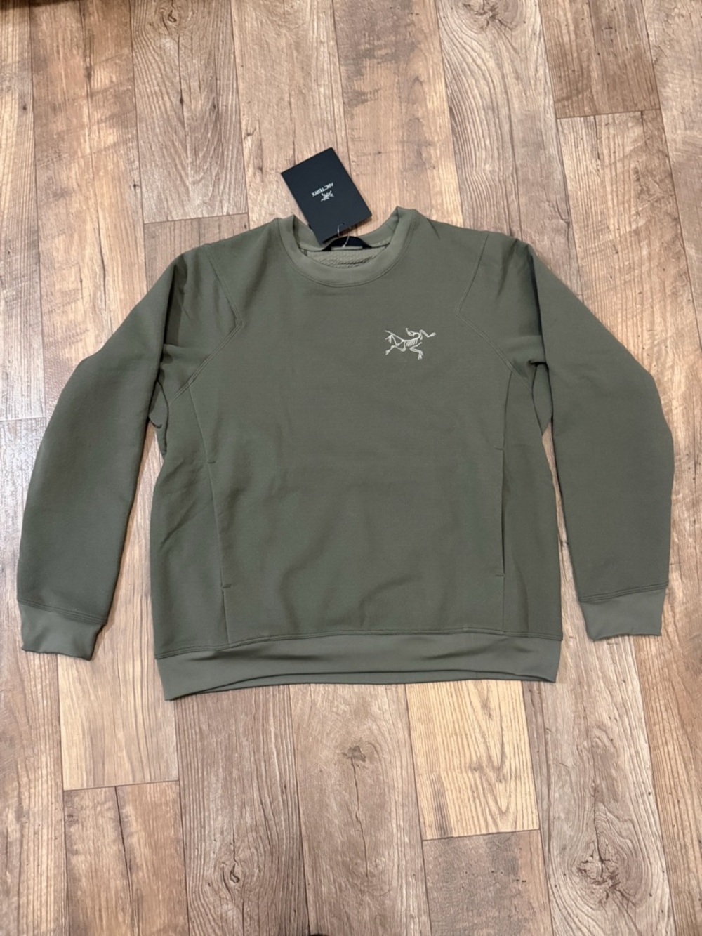 Arcteryx Women’s Aestas Forage Crewneck Sweatshirt. Size Large .  New with tags